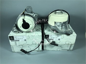 Оригинальные подушки двигателя mercedes C,E, GLC  (с датчиком) A2532400800, A2532400700. 1841 - фото 5743