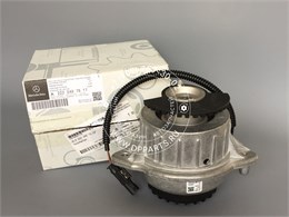 Подушка двигателя A2222407517 W222 M646 1670