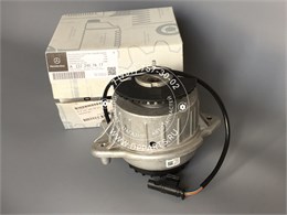 Опора двигателя Мерседес A2222407617 W222 M646 1671