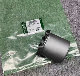 Сайлентблок нижнего рычага LA - LR073366 2368